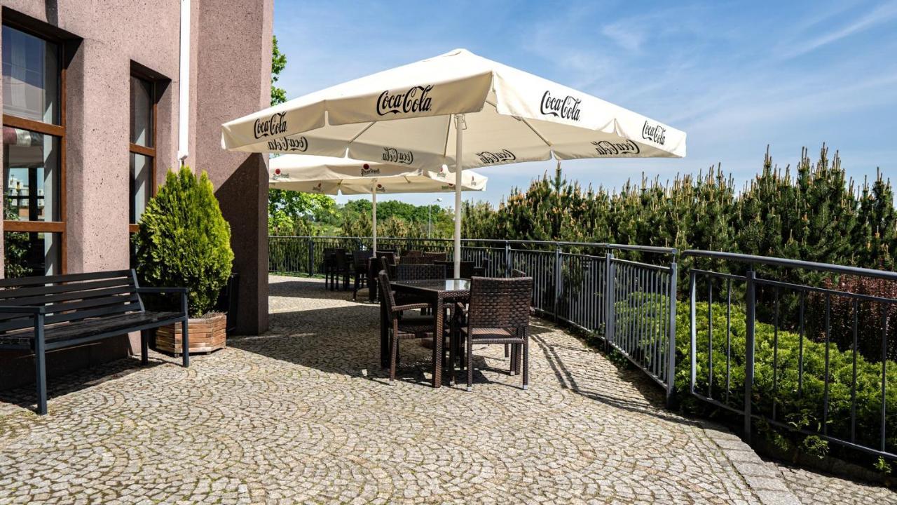Hotel Esperanto Świdnica Exteriör bild