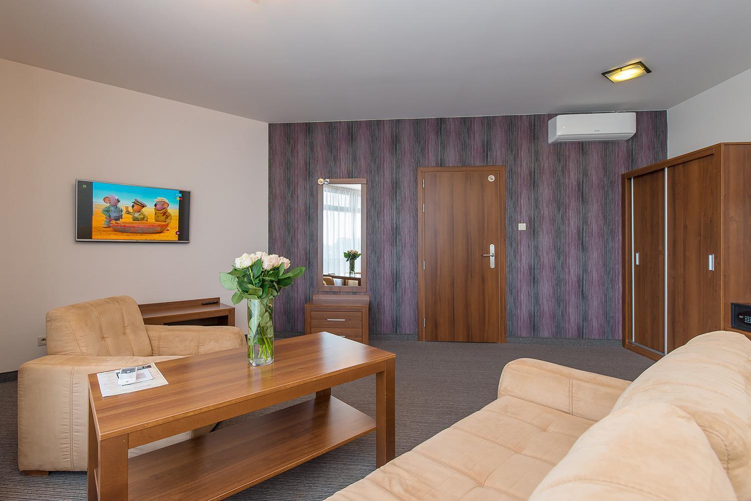 Hotel Esperanto Świdnica Exteriör bild